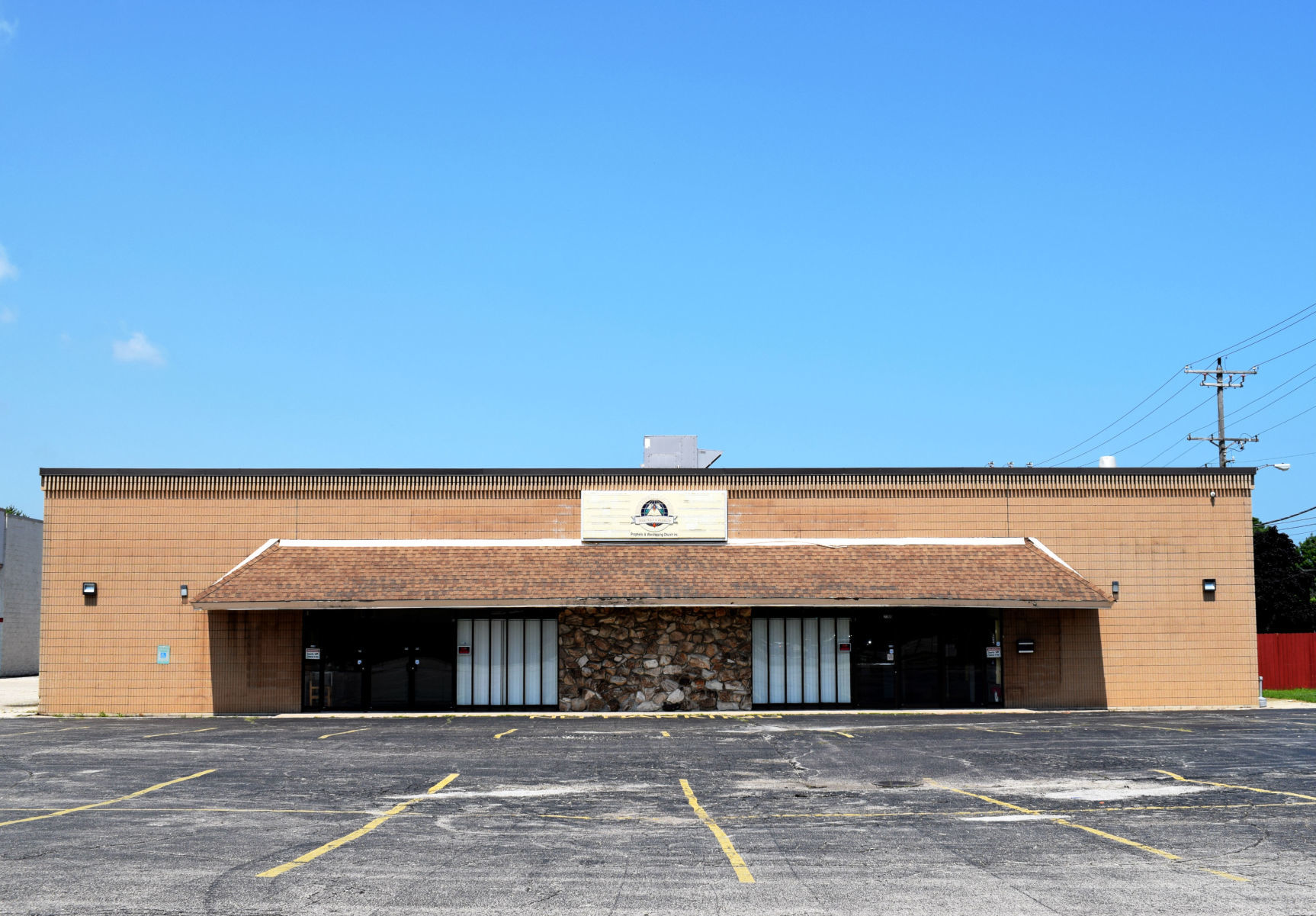 Former Rapids Plaza Cinema I and II